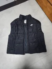 ナイキ ブラック ダウン ベスト