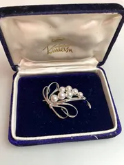 【極美品】 ミキモト シルバー 4.1-4.4mm 3珠 ブローチ 2025年最新】ミキモトピンブローチの人気アイテム - メルカリ ミキモト