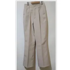 【tip Top】センタープレスセミフレアスラックス　サイズ　S  カラー　アイボリー