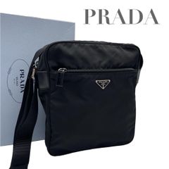 極美品】プラダ ナイロン ショルダーバッグ 三角ロゴ スクエア型 5453 極美品】プラダ ナイロン ショルダーバッグ 三角ロゴ スクエア型 5453