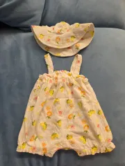 赤ちゃん ボディスーツ + 帽子 セット 3-6M