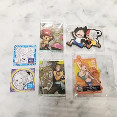 ワンピース　ステッカー　カード　キーホルダー　アクスタ