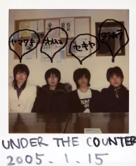 【中古】生写真(男性) ☆UNDER THE COUNTER/集合(4人)/直筆メッセージ入り/ポラロイド