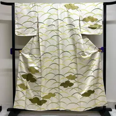 付け下げ　正絹　金駒刺繍　金彩　芝草　雲　鳥模様　青海波　着物　074tz