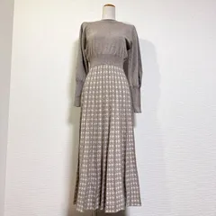 タグ付 ナチュラルビューティーベーシック 23AW ハウンドトゥースドッキングニットワンピース 千鳥柄 マトンスリーブ ウォッシャブルニット グレージュ M