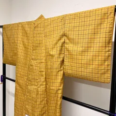 小紋　洗える着物　ポリエステル　格子模様　芥子色　着物　064t