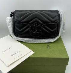 未使用新品 グッチ GG マーモント ベルトバッグ 699757 UM8KV 1000