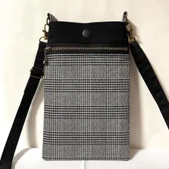 スマホポシェット グレンチェック柄 ショルダーストラップ付き
