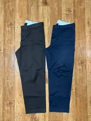 UNIQLO ストレート チノパンツ (リラックス フィット) 100 サイズ 2点 出品