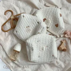 おむつポーチ おしりふき マルチバッグ 大容量 ベビー用品 キルティング イブルポーチ 綿100％ マタニティー 赤ちゃん 着替え 哺乳瓶 おやつ 離乳食 まとめる 収納 小物入れ 刺しゅういり くま うさぎ 恐竜 かわいい 出産祝い おでかけ ママ ギフト