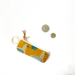 『ミニミニポーチ  キーリング 付き』　「トリさん」北欧風　リップ・印鑑・小物整理に便利な持ち運べるポーチ　レザーのワンポイント　ピルケース