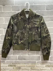 A【A28-01】◇ UNIQLO CARINE ROITFELD Sサイズ　ブルゾン　緑色　総柄