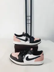 ナイキ エア ジョーダン 1 ロー ブラック/ピンク ブリーチド コーラル 280
