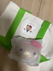 (新品) OLIVE YOUNG オリーブヤング サンリオ 큐티런 トートバッグ ハローキティ タンニングキー エコバッグ