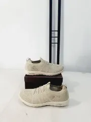 スケッチャーズ アーチフィット フレックス スニーカー ベージュ 250