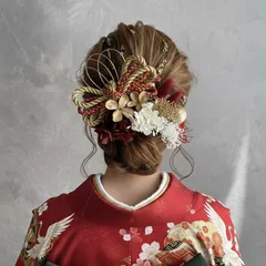 金箔紐入りレッドゴールド髪飾り　和装　成人式　卒業式