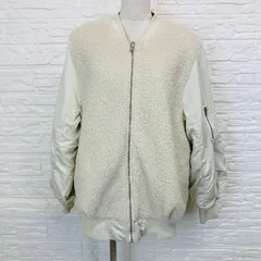 earth music&ecology  リバーシブルＭＡ－１ アイボリー＆カーキ Mサイズ　5216