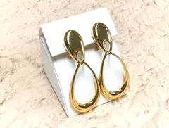 【良品】Monet モネ イヤリング 大振り ゴージャス レディース アクセサリー 合金 金色メッキ ゴールド色 ゴールド系 服飾小物 ファッション小物