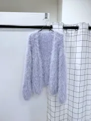 華奢ブークレカーディガン