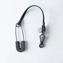 BOTTEGA VENETA ボッテガヴェネタ BOTTEGA ボッテガ キーホルダー 安全ピン キーリング チャーム アクセサリー 小物 プレゼント 贈り物 メンズ レディース ユニセックス ブラック 黒 510572のサムネイル
