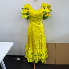 フラメンコ衣装 ツーピース 黄緑色 水玉模様 - メルカリ