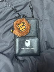 A BATHING APE Mini Crossback + Milo Coin Case