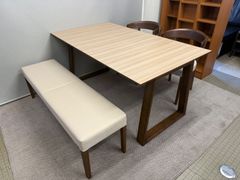 カリモク ダイニング4点セット【定価85万】（※テーブル傷あり） - メルカリ