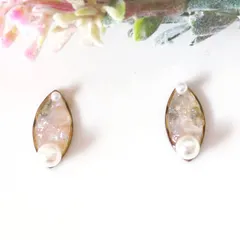 no.417　レジン　ゴールド　パール　クラッシュガラス　小さめ　ピアス　イヤリング　ハンドメイド