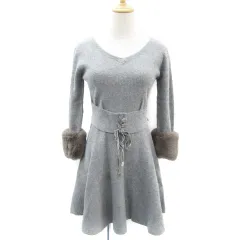 ジルバイジルスチュアート JILL by JILLSTUART ニットワンピース ミニ丈 長袖 Vネック ベルト レースアップ フェイクファー F グレー /YM46