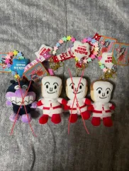 新品 アンパンマン、ばいきんまん、食パンマン キーホルダー ぬいぐるみ