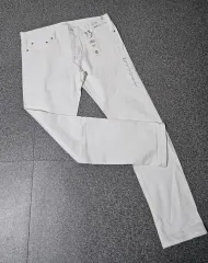 ユニクロ ホワイトジーンズ 出品