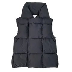 Bottega Veneta ダウンベスト ブラック　超美品　46 2026年最新】Bottega Veneta ダウンベスト・キルティングベストの人気