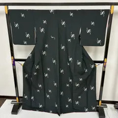 小紋 洗える着物 裄68 黒地に飛び柄 化繊 着物 MK-3098