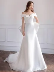 新品未使用 ウェディングドレス 大人なスレンダーライン 結婚式 前撮り　ロングドレス