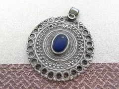 ビンテージ パキスタン エスニック ペンダントトップ 丸型 カラーストーン ブルー系 民芸品 アクセサリー 服飾小物