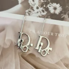 【美品】クリスチャンディオール ディオールロゴ フック式 ピアス アクセサリー GPメッキ シルバー系 イヤリング  Christian Dior Silver Logo Earrings Accessories 22320