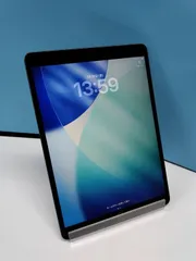 【良品】iPad Air 第3世代/Wi-Fi/64GB/A2152〈MUUJ2J/A〉