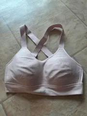 UNDER ARMOUR スポーツブラ