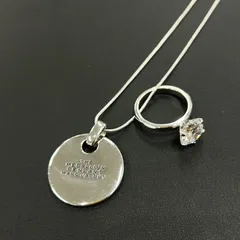 Marc Jacobs シルバー ネックレス　メダリオンペンダント