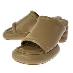 Item thumbnail for item 5374ac32-bc7f-4ff1-b790-d9e4a81a517e