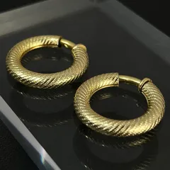 デザインイヤリング　フープ　ゴールド　ヴィンテージ　y2k