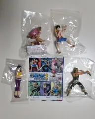 モンキー・D・ルフィ、ウソップ、トニートニー・チョッパー、ロビン マグネットモデル 未開封 ONE PIECE クラシック フィギュア