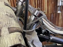 インパラ63.64クーペ　ルームミラーブラケット 1961-64 インパラ ルームミラーブラケット Impala CHEVROLET シボレー