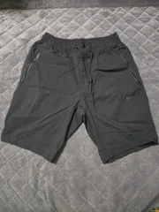 ナイキ ウーブン ハーフパンツ L