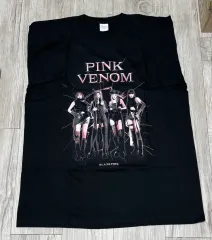 BLACKPINK 服 出品