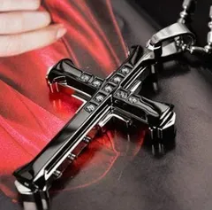 【N088】ネックレス　メンズ   レディース　ゴールド　シルバー　ブラック　おしゃれ　クロス　十字架　アクセサリー　ペンダント　ファッション