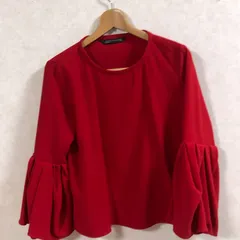 ザラ　ZARA　フリルブラウス　レッドカラー　ボリューム袖
