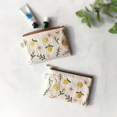 レモン柄刺繍リボンのミニポーチ＊12cm
