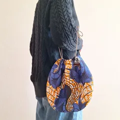 まんまる巾着　ショルダーバッグ　オレンジ&ブルー　ハンドメイド　アフリカンプリント　アフリカ布