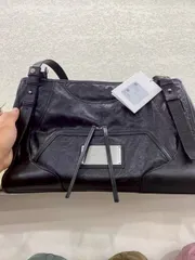 【MATIN KIM】TWO WAY STRAP SQUARE BAG